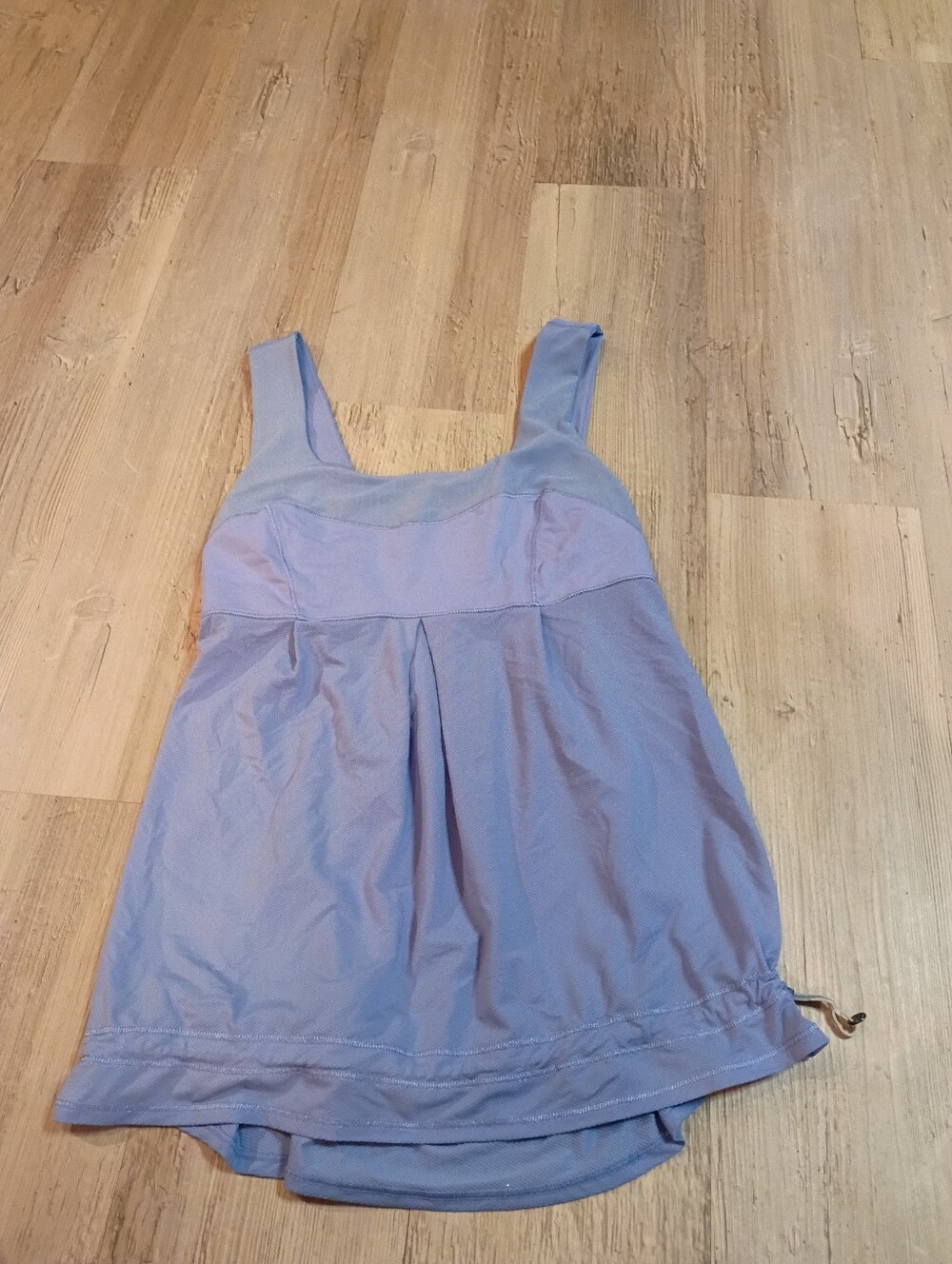Lululemon - Picture 2 of 5